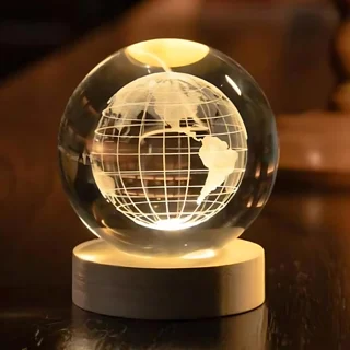 چراغ خواب مدل گوی کریستالی طرح کره زمین 3D کد۳۱۸